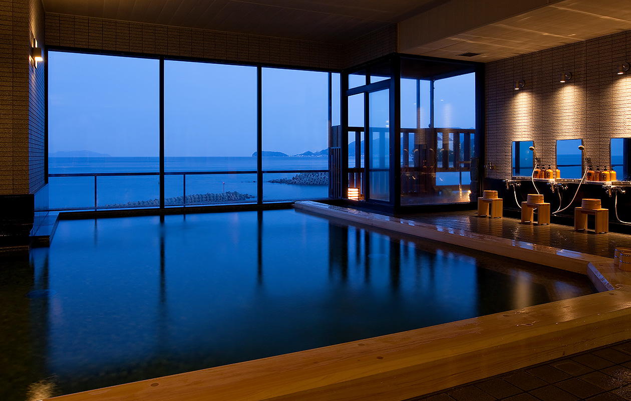 展望浴苑「風の音・波の音」
